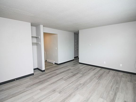 2nd image of 300 S Lowell Ave #11