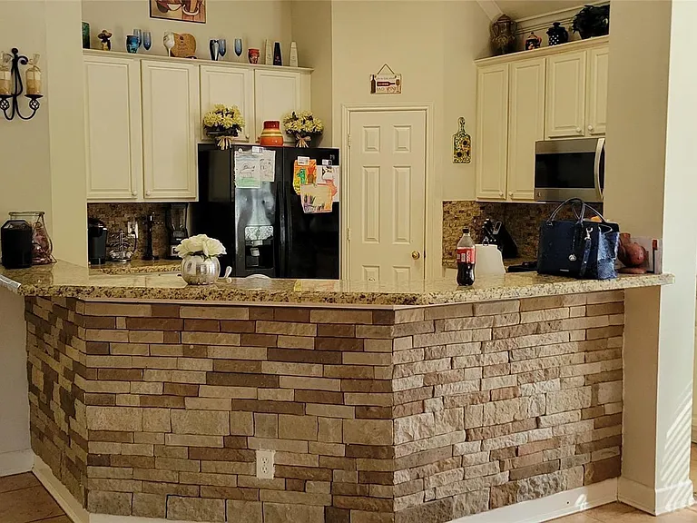 235 Rustic Oaks Dr — Photo 5
