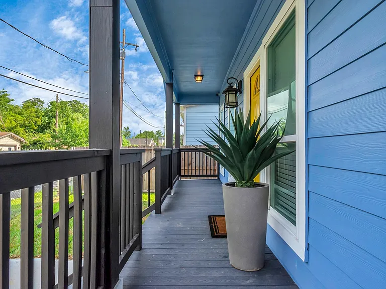 3308 Castor St — Photo 42