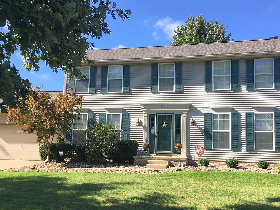 1st image of 2226 Abbey Ln