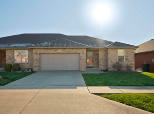 4232 S Shady Lake Ave, Springfield, MO 65810