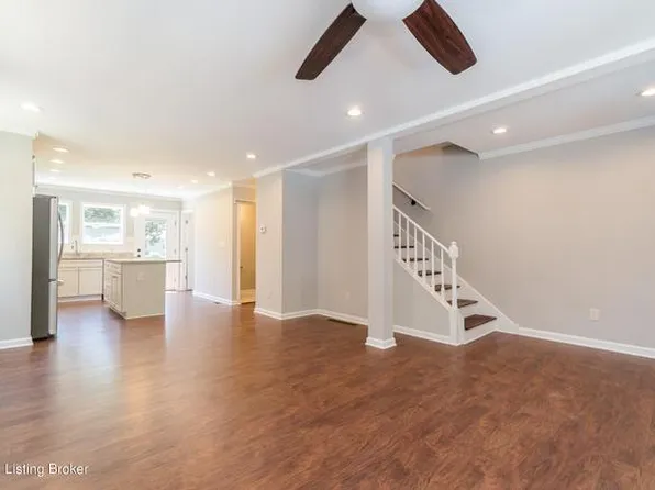 11502 Bellewood Garden Ct, Louisville, KY 40223