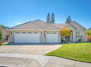 2662 Swift Ave, Clovis, CA 93611