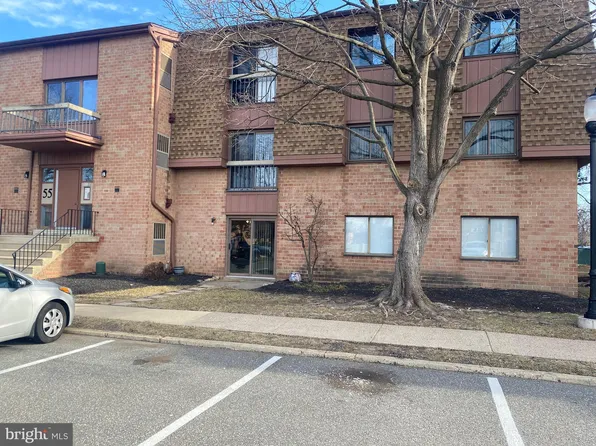 55102 Delaire Landing Rd #102, Philadelphia, PA 19114