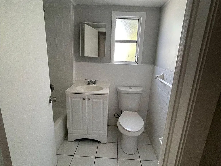 736 Omar Rd #1 — Photo 18