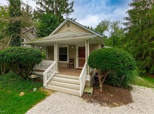 7289 Chagrin Rd, Chagrin Falls, OH 44023