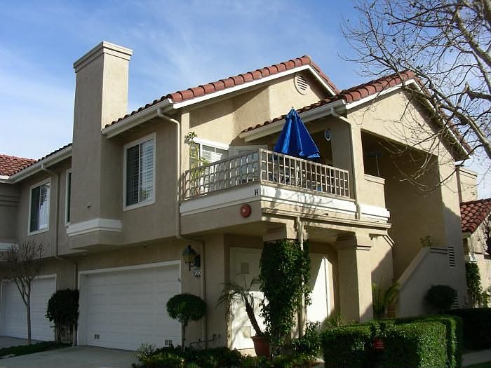 1st image of 620 Kingswood Ln Unit D