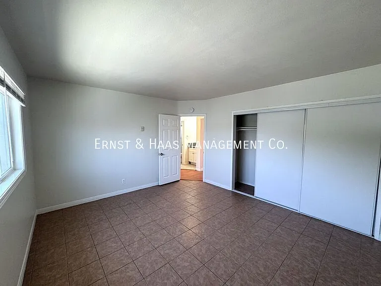840 Walnut Ave #D — Photo 11