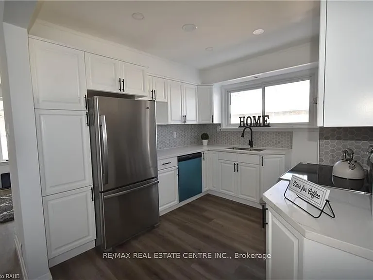 346 Brompton Ave #MAIN — Photo 1