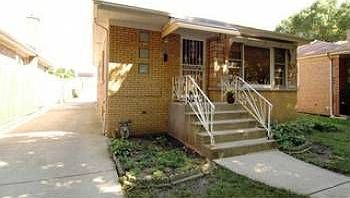 2nd image of 4541 N Laporte Ave