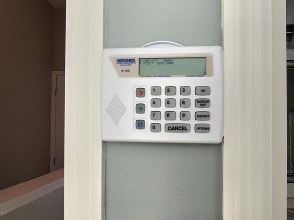 5th image of 1413 Hampton Park Ln