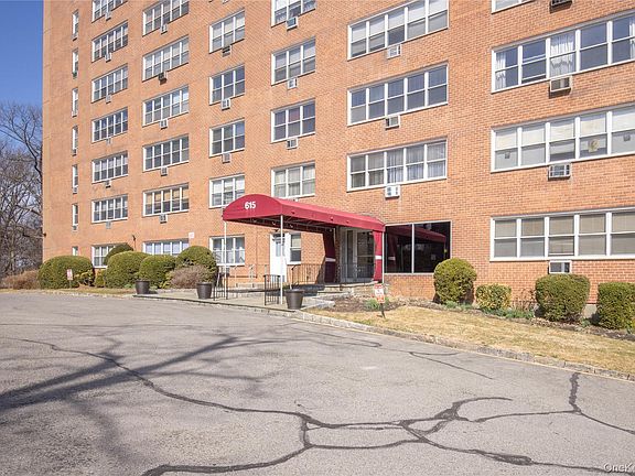 2nd image of 615 Palmer Rd #602