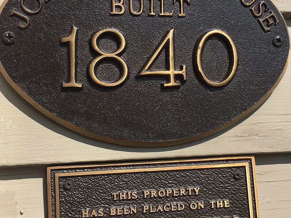 1st image of 343 W Indiana Ave