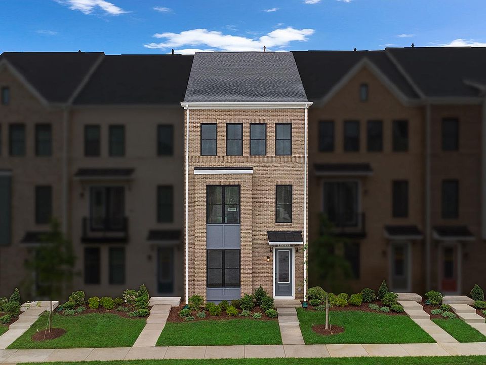 1st image of 42092 Picasso Sq