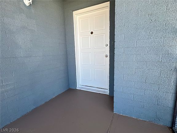 5th image of 2300 Santa Clara Dr
