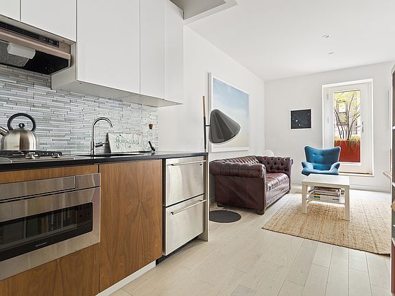 3rd image of 734 Nostrand Ave #1R