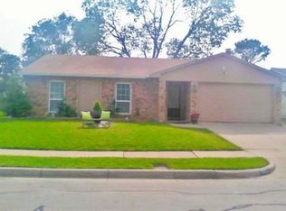 5921 Deerfoot Trl, Fort Worth, TX 76131