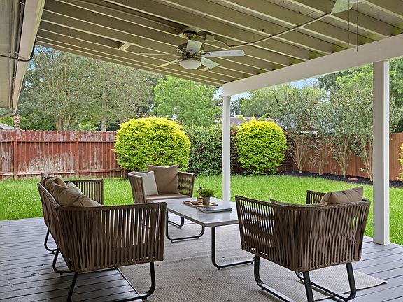 5th image of 22327 Coriander Dr