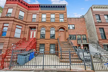 Rented by Prime Square Realty