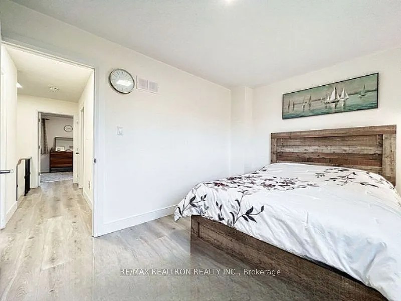3 bed, $4,500 — Photo 2