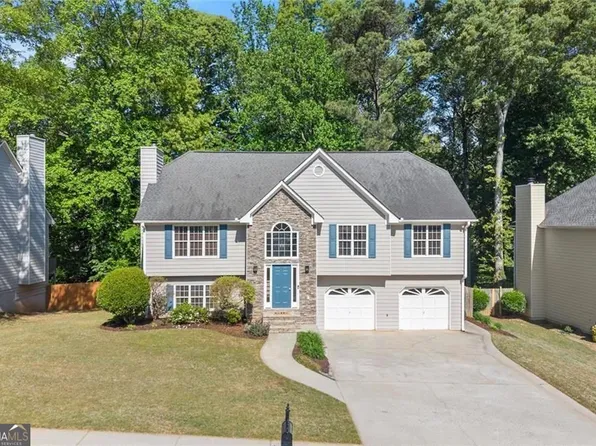 2056 Township Dr, Woodstock, GA 30189