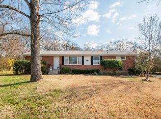 824 Brook Hollow Rd, Nashville, TN 37205