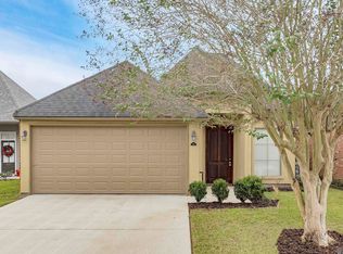 633 Fall Creek Dr, Baton Rouge, LA 70810