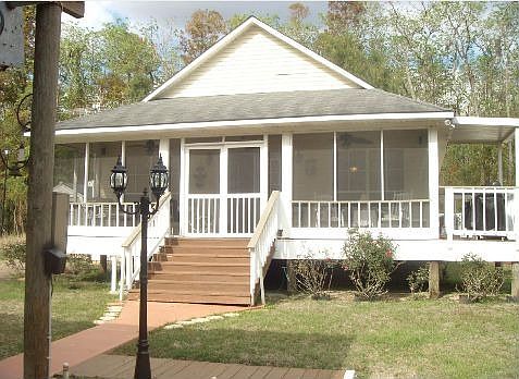 1st image of 22938 Chene Blanc Ln