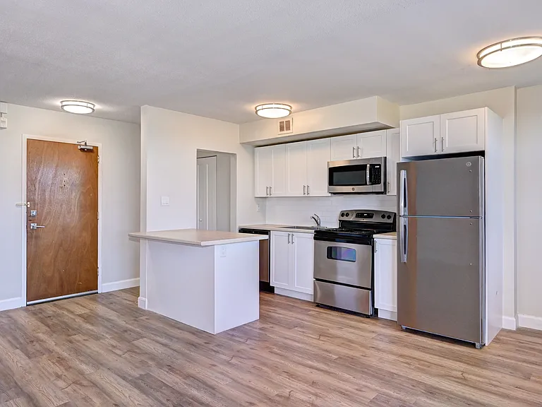 301 Fairview Dr — Photo 10