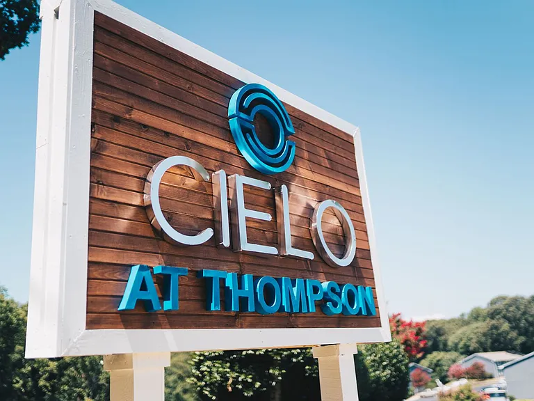 Cielo at Thompson — Photo 4