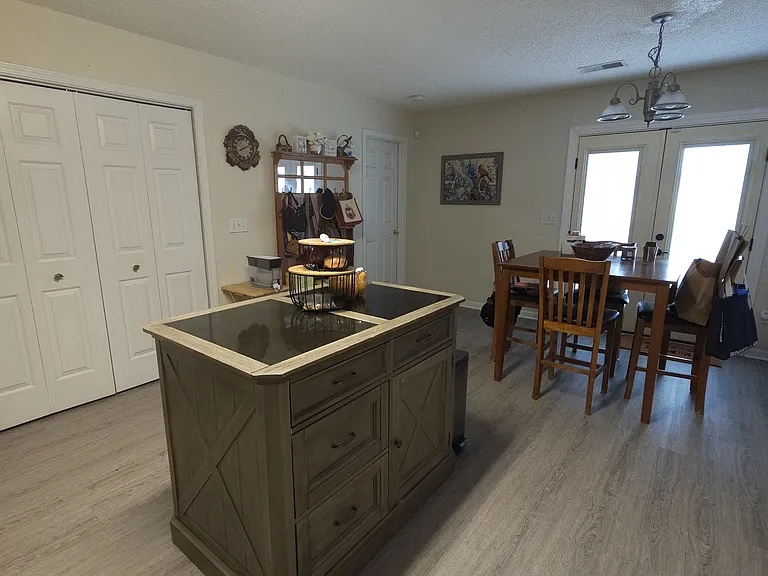 109 Hardwood Dr — Photo 11