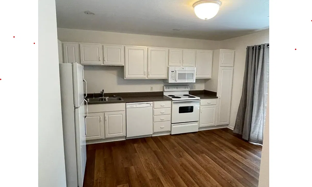 406 Blake Anthony Dr - B — Photo 3