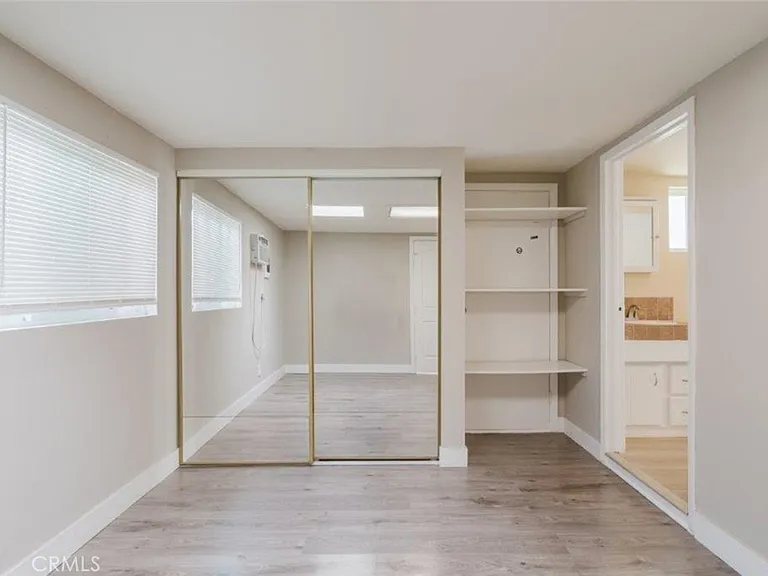 6609 Camellia Ave — Photo 15
