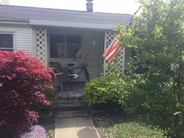 22608 Tulane Ave, Farmington Hills, MI 48336
