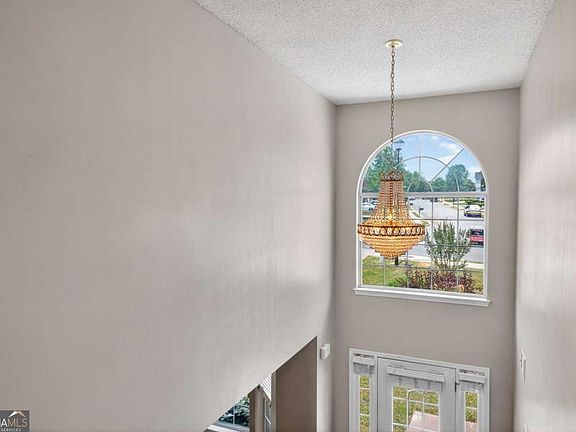 4th image of 11961 Markham Way