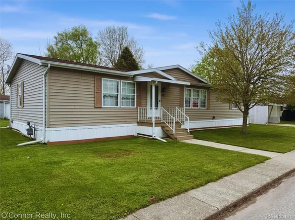 3333 Ravenswood Rd Lot 61, Marysville, MI 48040
