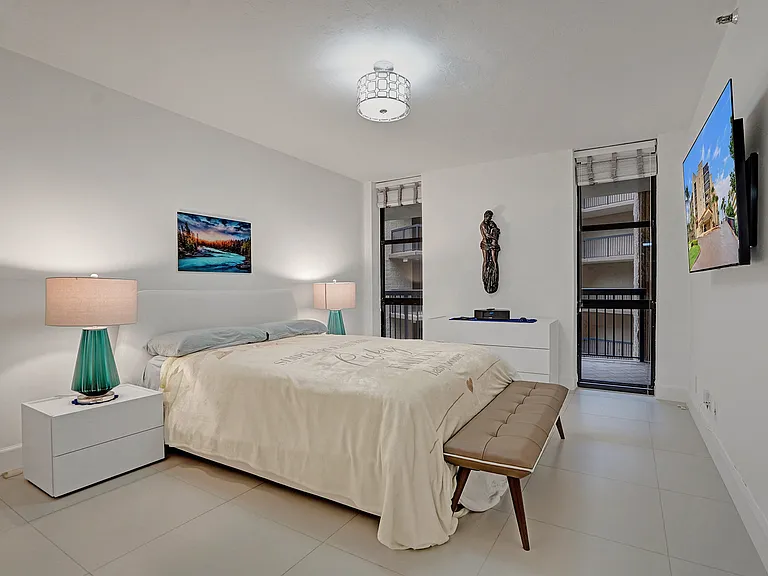 1167 Hillsboro Mile Bch #405HILLSBORO — Photo 16