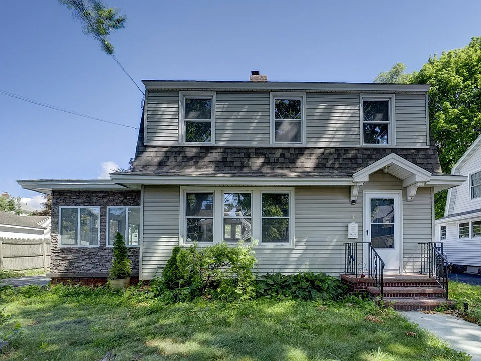 16 Shoreham Rd