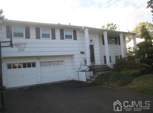 22 King Rd, Somerset, NJ 08873