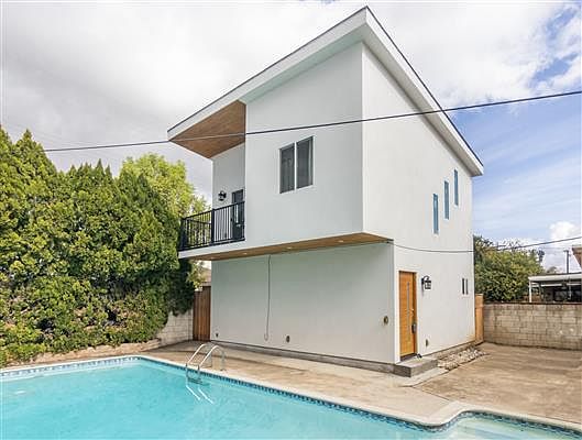 1st image of 18137 W Sunburst St