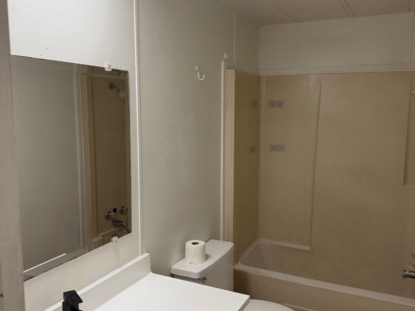 216 N Carpenter St #B