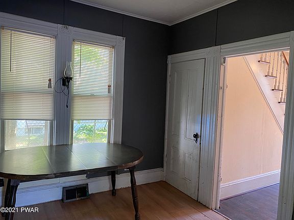 5th image of 203 Avenue L