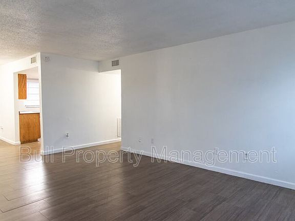 4th image of 5261 Alhambra Dr #35
