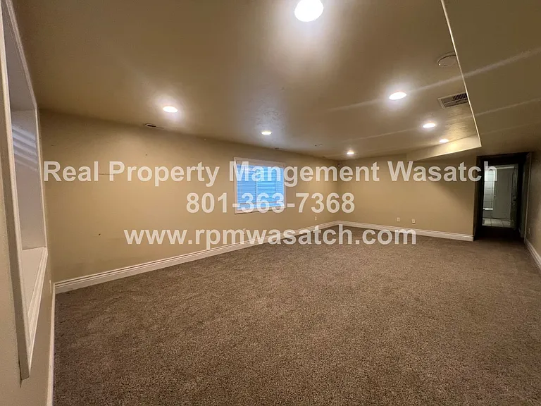 7455 S 4950 W — Photo 31