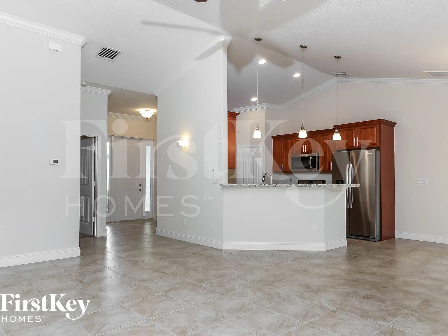 4 bed, 2.0 bath, 1900 sqft, $2,520 — Photo 4