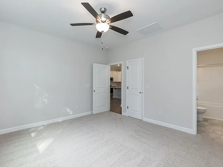 220 E Granville St — Photo 20