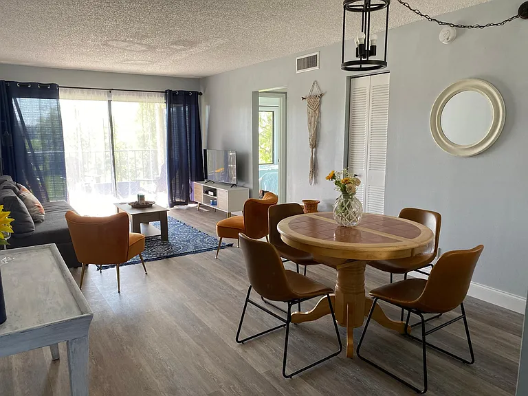6335 Palma Del Mar Blvd S #221 — Photo 3