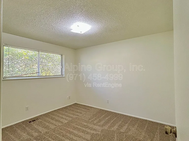 5595 SW Menlo Dr — Photo 27