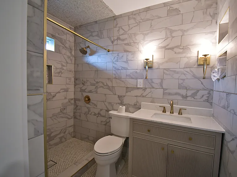1403 Munger St — Photo 31