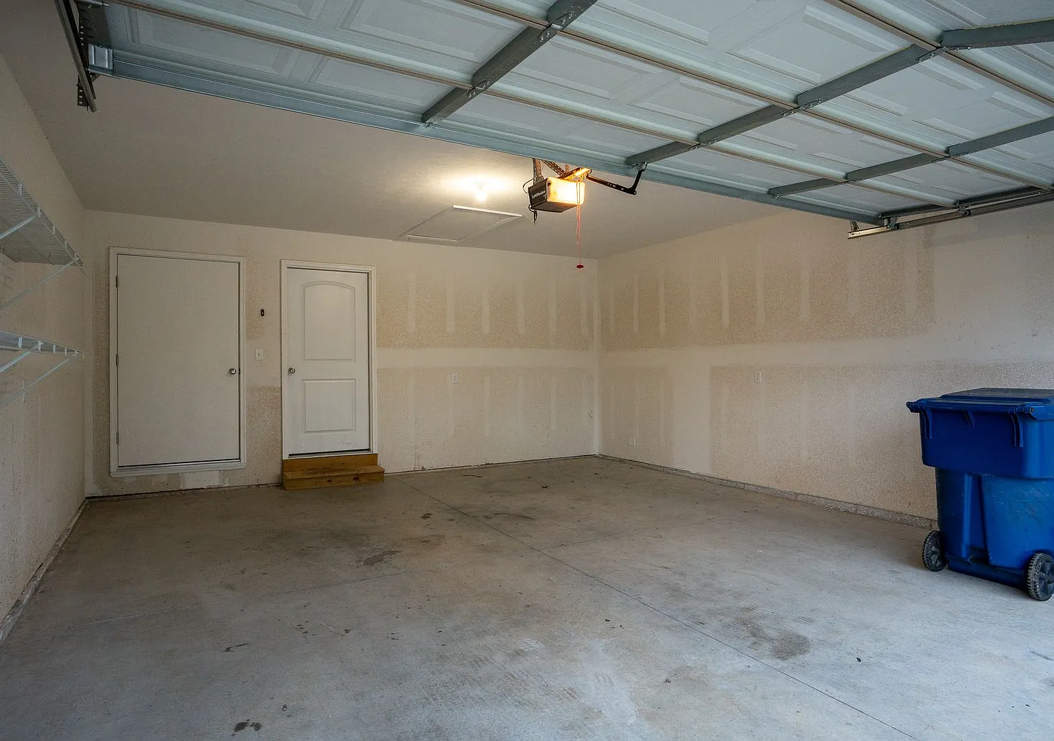 3 Bedroom Duplex with a fenced in yard in Battlefield, MO — Photo 4